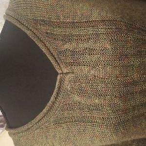 Carolyn Taylor size medium long sleeve lightweight sweater